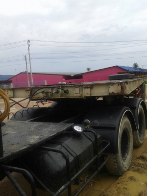 Hino FM3M/ หัวลากมือสอง/ สวยจังวิ่งน้อย ยางดี คัสซีเหลี่ยม พร้อมหางพื้น 12 เมตร ยางเรเดียร