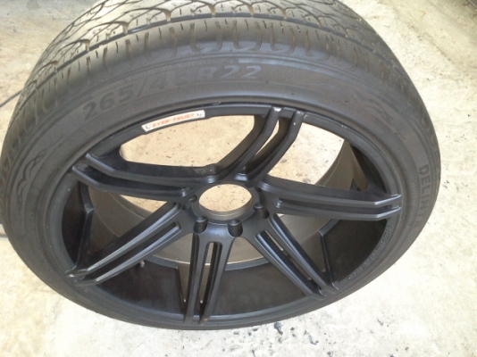 แม๊กซ์ติดยางขอบ 22"