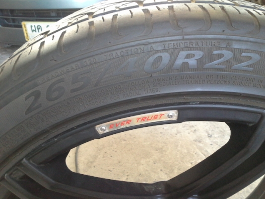 แม๊กซ์ติดยางขอบ 22"