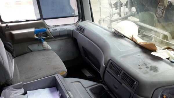 ขายด่วนHINOหัวลากพร้อมหางสามเพลาดั้มราคาไม่แพงโทร0856842587