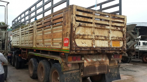 ขายด่วนHINOหัวลากพร้อมหางสามเพลาดั้มราคาไม่แพงโทร0856842587