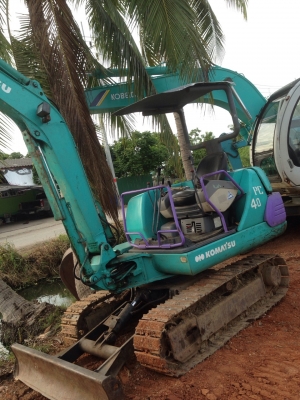 ฝากขายค่ะ รถขุดเล็กเก่าในแต่สภาพดีมาก Komatsu PC30-7 แทรคเหล็ก สภาพพร้อมใช้งานค่ะ