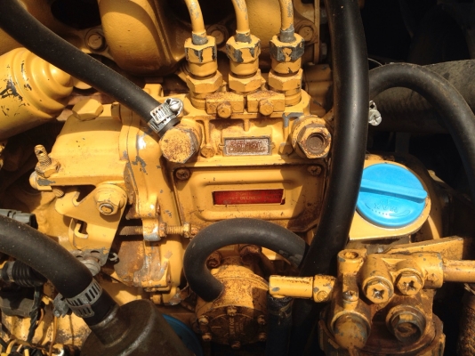 ฝากขายค่ะ รถขุดเล็กเก่าในแต่สภาพดีมาก Komatsu PC30-7 แทรคเหล็ก สภาพพร้อมใช้งานค่ะ