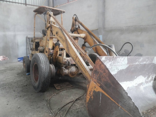 รถตักแพ๊คคู่ KAWASAKI  และ KOMATSU SD20