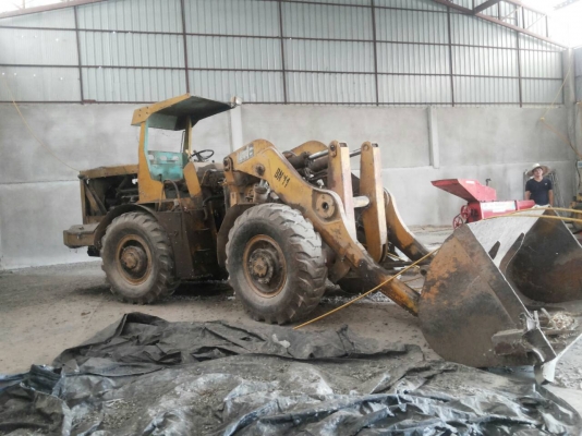 รถตักแพ๊คคู่ KAWASAKI  และ KOMATSU SD20