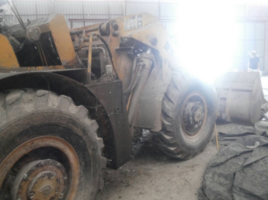 รถตักแพ๊คคู่ KAWASAKI  และ KOMATSU SD20