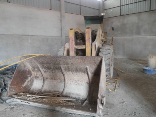 รถตักแพ๊คคู่ KAWASAKI  และ KOMATSU SD20