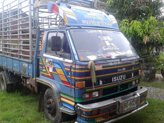 ขายรถ6ล้อ ISUZU NPR 165แรง เครื่องดีแคชซีสวย สภาพพร้อมใช้งาน เอกสารพร้อมโอน สนใจโทร 090-8588220คุณนะ 093-3258446คุณบิว ID:narong498 หรือเข้าดูสินค้าอื่นๆได้ที่ www.truck.in.th/498 หรือเพจFacebook ณรงค์ ซื้อขายรถมือสอง (เว็บไซต์ส่วนตัว) หรือFacebook ตลาดรถ