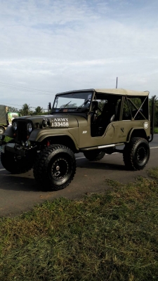 ขายจี๊ปแต่งสวยเครื่องแรงๆทะเบียนครบ