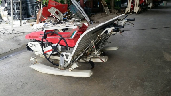 รถดำนาเดินตาม  MITSUBISHI  รุ่น MP460 (2)  เก่าญี่ปุ่น  ดำนา 4 แถว  ขนาดกระทัดรัด สภาพสวย  เครื่องยนต์