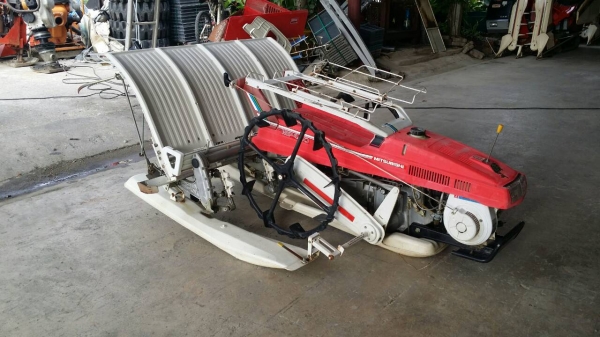 รถดำนาเดินตาม  MITSUBISHI  รุ่น MP460 (2)  เก่าญี่ปุ่น  ดำนา 4 แถว  ขนาดกระทัดรัด สภาพสวย  เครื่องยนต์