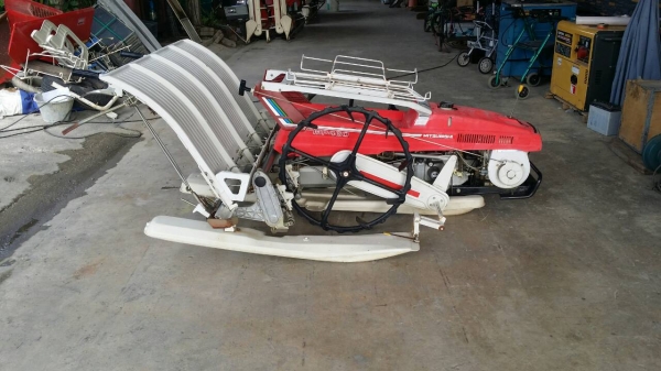 รถดำนาเดินตาม  MITSUBISHI  รุ่น MP460 (2)  เก่าญี่ปุ่น  ดำนา 4 แถว  ขนาดกระทัดรัด สภาพสวย  เครื่องยนต์