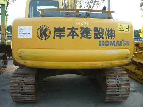 รถขุด Komatsu PC120-6 รถเก่านอก นำเข้าจากญี่ปุ่น มีให้เลือกหลายคัน พร้อมใช้งาน ช่วงล่งแน่น เครื่องยนตร์พร้อม ระบบไฟฟ้าครบ ลุยงานได้เลย เอกสารครบ จัดไฟแนนท์ได้  เครื่องบยนตร์ Komatsu 6 สูบ ชม.การทำงาน 4500-6000 ชม.  สนใจติดต่อได้ที่ 091 695-6445