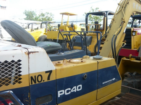 รถขุด Komatsu PC40-6 รถเก่านอก นำเข้าจากญี่ปุ่น พร้อมใช้งาน 091 695-6445