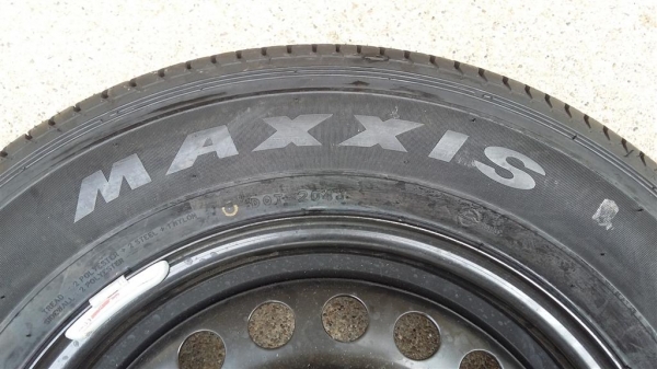 ขายล้อพร้อมยาง 215/70R16 ล้อ-ยางใหม่เอี่ยม ถอดเพื่อติดแก๊สเก็บในบ้านตลอด ขายล้อพร้อมยาง 215/70R16 ล้อ-ยางใหม่เอี่ยม ถอดเพื่อติดแก๊สเก็บในบ้านตลอด