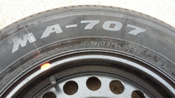 ขายล้อพร้อมยาง 215/70R16 ล้อยางใหม่เอี่ยม ถอดเพื่อติดแก๊สเก็บในบ้านอย่างดี ขายล้อพร้อมยาง 215/70R16 ล้อยางใหม่เอี่ยม ถอดเพื่อติดแก๊สเก็บในบ้านอย่างดี
