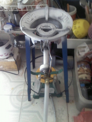 ขาตั้งแก็สพร้อมเตา