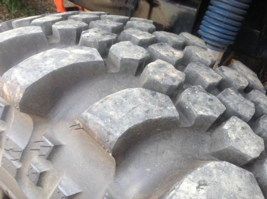 ขายยางตะขาบ 36 นิ้ว ขายยางตะขาบ 36 นิ้ว