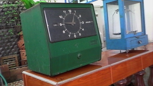 ขายนาฬิกาตอกบัตร