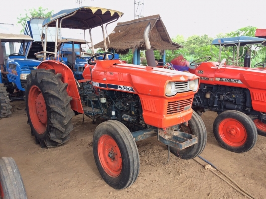 ขายยรถไถคูโบต้าL3001 สภาพดีพร้อมใช้งาน