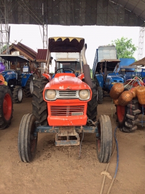 ขายยรถไถคูโบต้าL3001 สภาพดีพร้อมใช้งาน