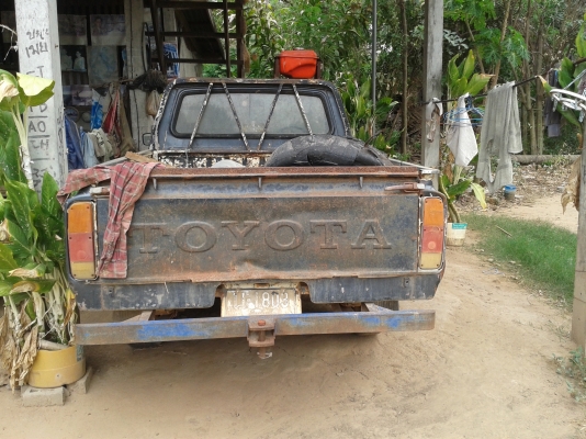 รถกะบะโตโยต้าพร้อมเล่มทะเบียน20000 รถกะบะโตโยต้าพร้อมเล่มทะเบียน20000