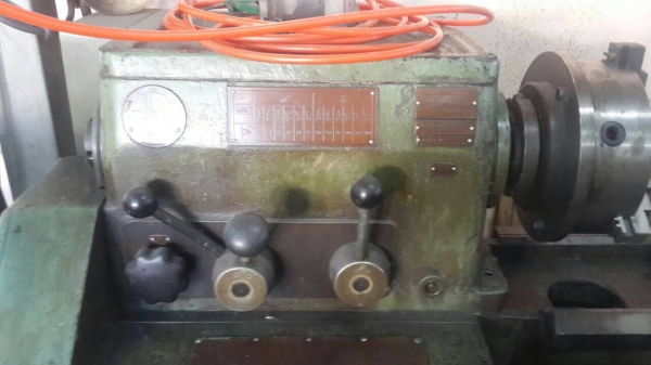 ขายเครื่องกลึง6ฟุตของยุโรป3เพลาเปิดคอม้าได้