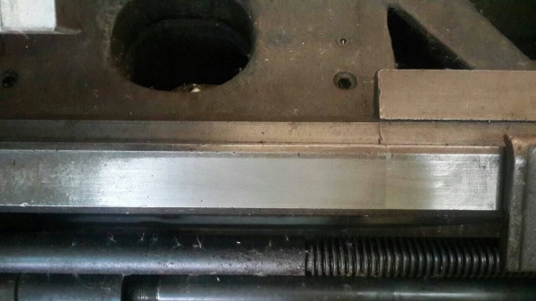 ขายเครื่องกลึง6ฟุตของยุโรป3เพลาเปิดคอม้าได้