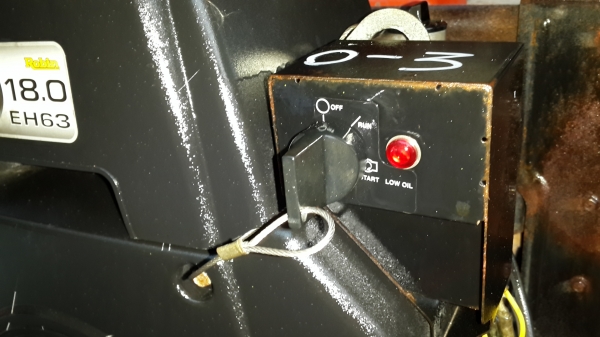 เครื่อง 2 สูบ 18 แรง ปั้มน้ำ 3 x 3 นิ้ว ตัวปั้มของ KATO รหัส O - 3 เครื่อง 2 สูบ 18 แรง ปั้มน้ำ 3 x 3 นิ้ว ตัวปั้มของ KATO รหัส O - 3