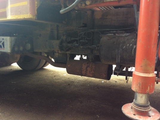 HINO10ล้อ (KT 725) เบรคลมดัน 2เพลา ท้ายลาด พร้อมเฮี๊ยบ5ตัน เครื่องดี ครัทซีสวย ขาย 600,000 บาท (ศุภากร 081-1903107, 0814252943)