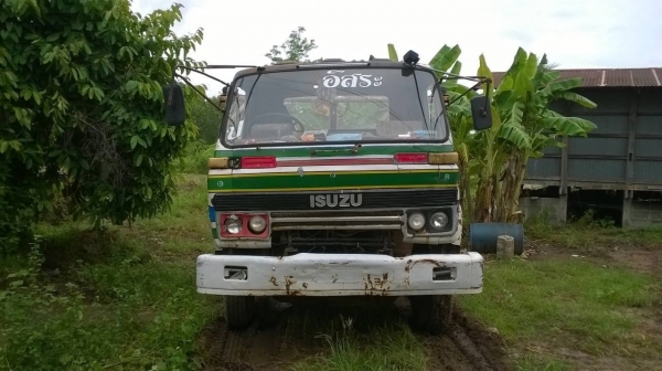 ขายเทนเลอร์เรียล 10 ล้อ 2 เพลา ไม่มีเล่มทะเบียน วางหัว JCM เครื่อง PD6 185 แรงม้า คัสซีมีปะบ้าง เบรคลมดัน พาวเวอร์ ราคาต่อรองได้ครับ