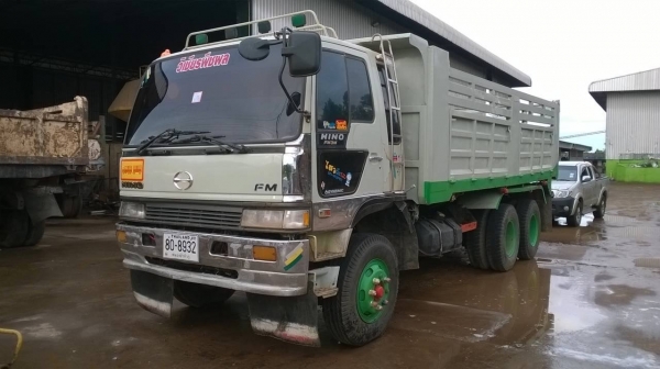 ขาย 10 ล้อดั้ม HINO FM3M คัสซีสวยตลอดเส้น เครื่องเดิม M10C 240 แรงม้า เกียร์เดิม สโลว์เดิม แอร์เย็น ทะเบียนพร้อมโอนครับ