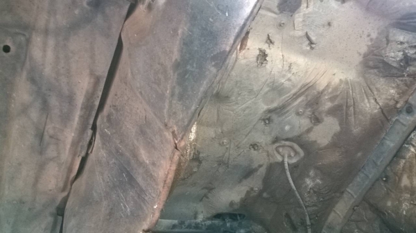 ขาย 10 ล้อดั้ม HINO FM3M คัสซีสวยตลอดเส้น เครื่องเดิม M10C 240 แรงม้า เกียร์เดิม สโลว์เดิม แอร์เย็น ทะเบียนพร้อมโอนครับ