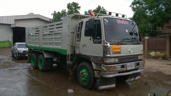 ขาย 10 ล้อดั้ม HINO FM3M คัสซีสวยตลอดเส้น เครื่องเดิม M10C 240 แรงม้า เกียร์เดิม สโลว์เดิม แอร์เย็น ทะเบียนพร้อมโอนครับ