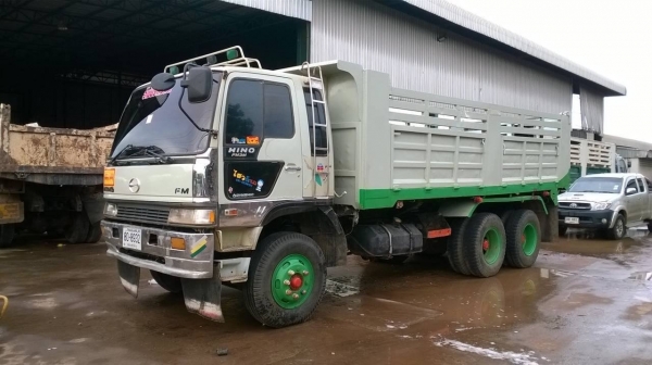 ขาย 10 ล้อดั้ม HINO FM3M คัสซีสวยตลอดเส้น เครื่องเดิม M10C 240 แรงม้า เกียร์เดิม สโลว์เดิม แอร์เย็น ทะเบียนพร้อมโอนครับ