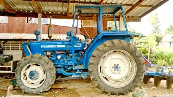 ขาย รถไถ ฟอร์ด 4600 4wd  3สูบ