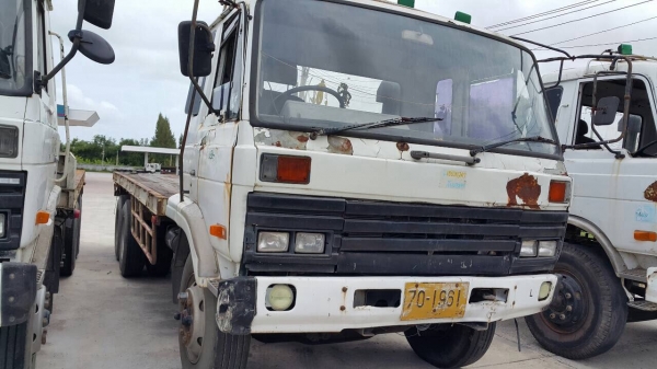 ขาย10ล้อพื้นเรียบเพลาเดียวรถห้าง