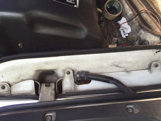 รายละเอียด..หัวลากมือสอง/Isuzu Deca 320 แรง ปี 50 เปลี่ยนหัวนอก/ยางอ่อน4เส้น  (รถวิ่งงานอยู่).