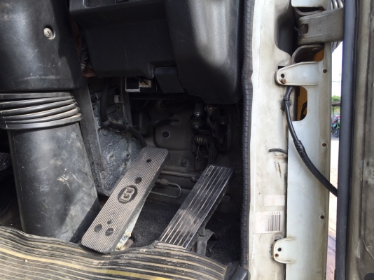 รายละเอียด..หัวลากมือสอง/Isuzu Deca 320 แรง ปี 50 เปลี่ยนหัวนอก/ยางอ่อน4เส้น  (รถวิ่งงานอยู่).