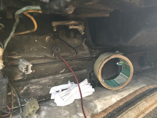 รายละเอียด..หัวลากมือสอง/Isuzu Deca 320 แรง ปี 50 เปลี่ยนหัวนอก/ยางอ่อน4เส้น  (รถวิ่งงานอยู่).