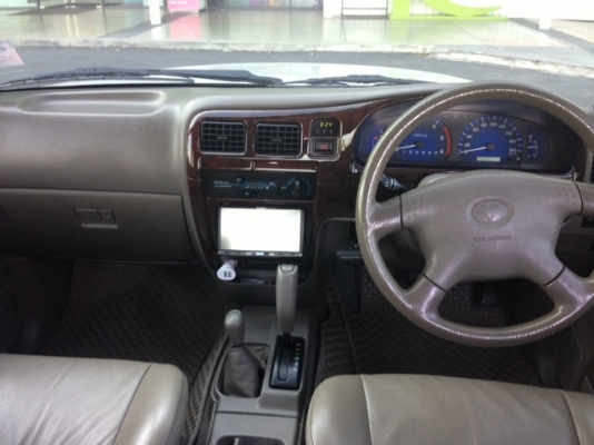 ขาย Sport Cruiser 3.0 A/T (ปรับราคา 4 แสน) ขาย Sport Cruiser 3.0 A/T (ปรับราคา 4 แสน)