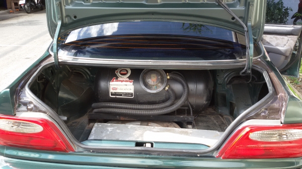 ขาย toyota soluna ท้ายหยดน้ำ ปี2000 เบรคABS แอร์แบ็ก (แก๊สหัวฉีด) เกียร์ออร์โต้