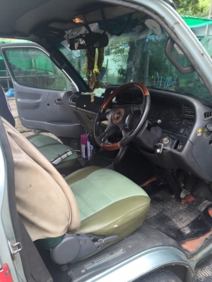 TOYOTA HIACE รถบ้านสภาพพร้อมใช้ รถปี96 เอกสารชุดโอนครบ ภาษีไม่ขาด เครื่องดีแอร์เย็นช่ำ