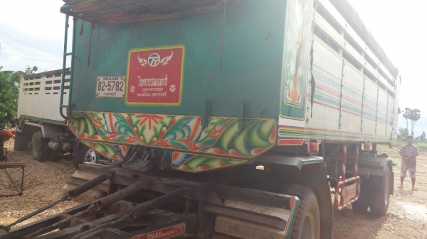 12 ล้อ อีซูซุ FXZ 23N 240แรงนางฟ้าแท้ แม่ลูก2เพาดั้ม  เล่มทะเบียนพร้อมโอน ราคา 980,000บ นะครับ แม่เดียว