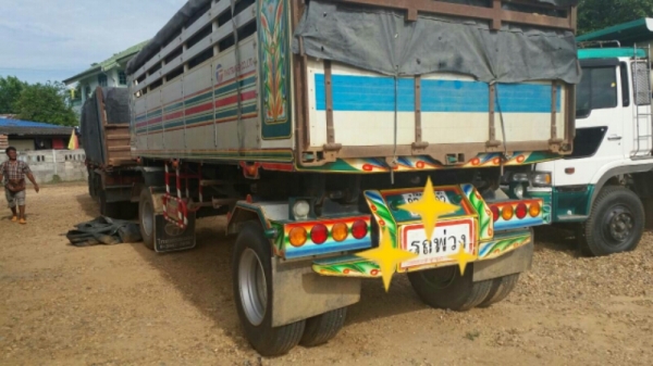 12 ล้อ อีซูซุ FXZ 23N 240แรงนางฟ้าแท้ แม่ลูก2เพาดั้ม  เล่มทะเบียนพร้อมโอน ราคา 980,000บ นะครับ แม่เดียว