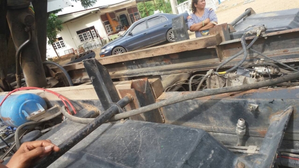 12 ล้อ อีซูซุ FXZ 23N 240แรงนางฟ้าแท้ แม่ลูก2เพาดั้ม  เล่มทะเบียนพร้อมโอน ราคา 980,000บ นะครับ แม่เดียว