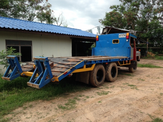 ขายสิบล้อหัวยาวเทรเลอร์ เครื่อง EH700 เกียร์ HO 6 speed เฟืองท้ายฟูโซ้ เพลาเดียว พวงมาลัยเพาเวอร์ ทะเบียนเต็ม
