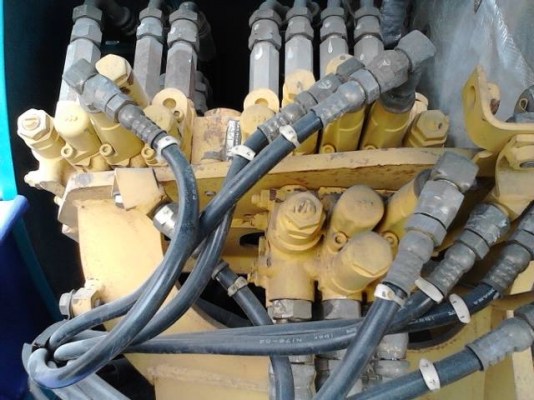 ขาย KOMATSU รุ่น PC25-1 ชั่วโมงทำงานน้อย 2452 ชม รถนำเข้าญี่ปุ่น