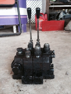 ขายคอนโทรลรถตัก/รถโฟล์คลิฟ ขายคอนโทรลรถตัก/รถโฟล์คลิฟ