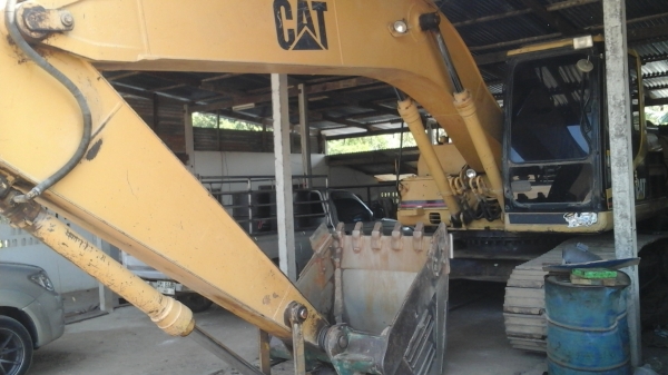 Catterpillar 320V_2 มี 2 คัน สวยเต็มเอกสารเล่มทะเบียนไฟฟ้าครบใช้งานได้เลย Catterpillar 320V_2 มี 2 คัน สวยเต็มเอกสารเล่มทะเบียนไฟฟ้าครบใช้งานได้เลย